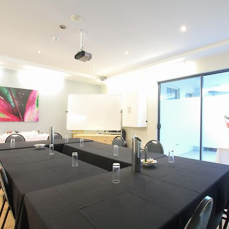 Caloundra Central Apartment Hotel Official Esterno foto