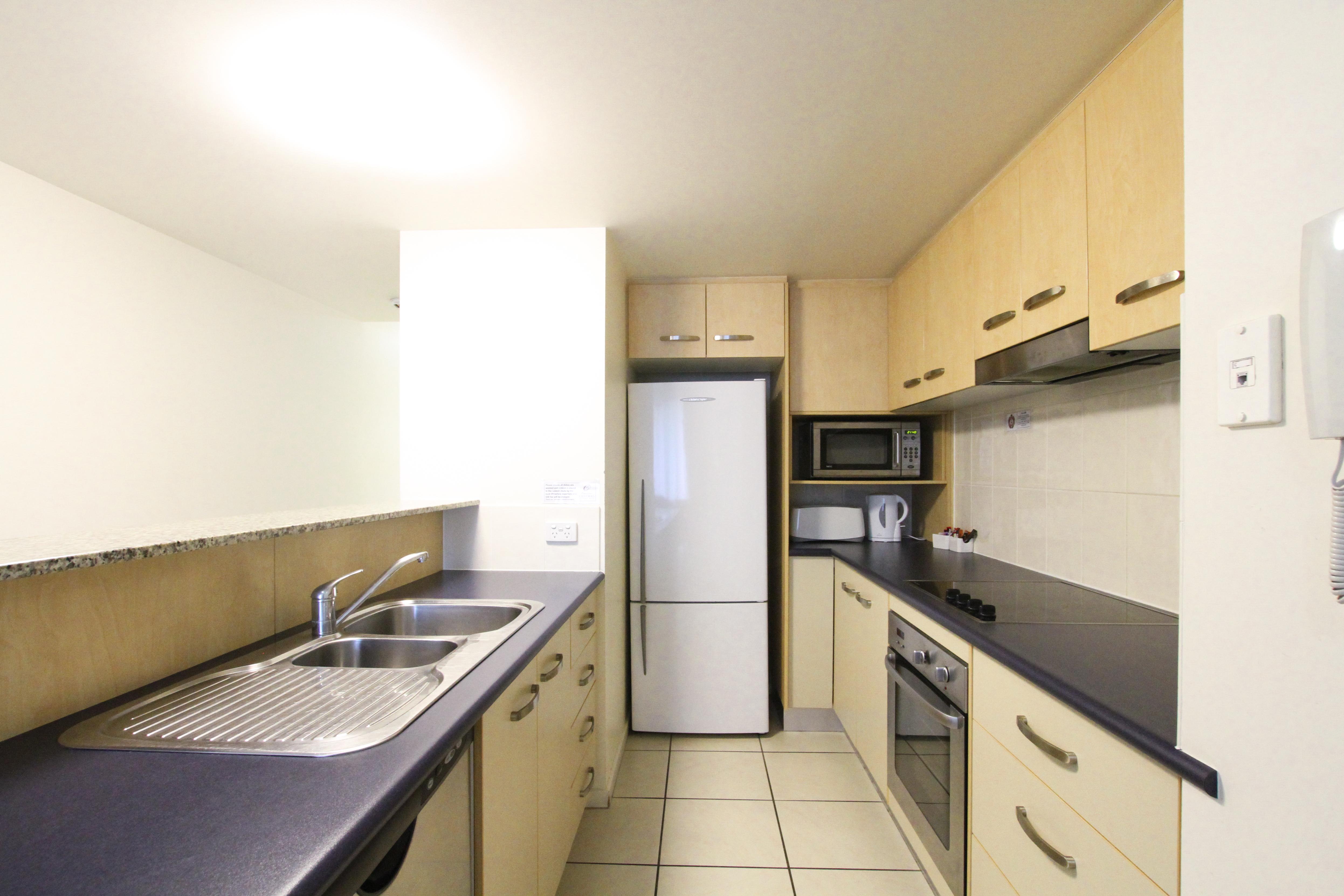 Caloundra Central Apartment Hotel Official Esterno foto