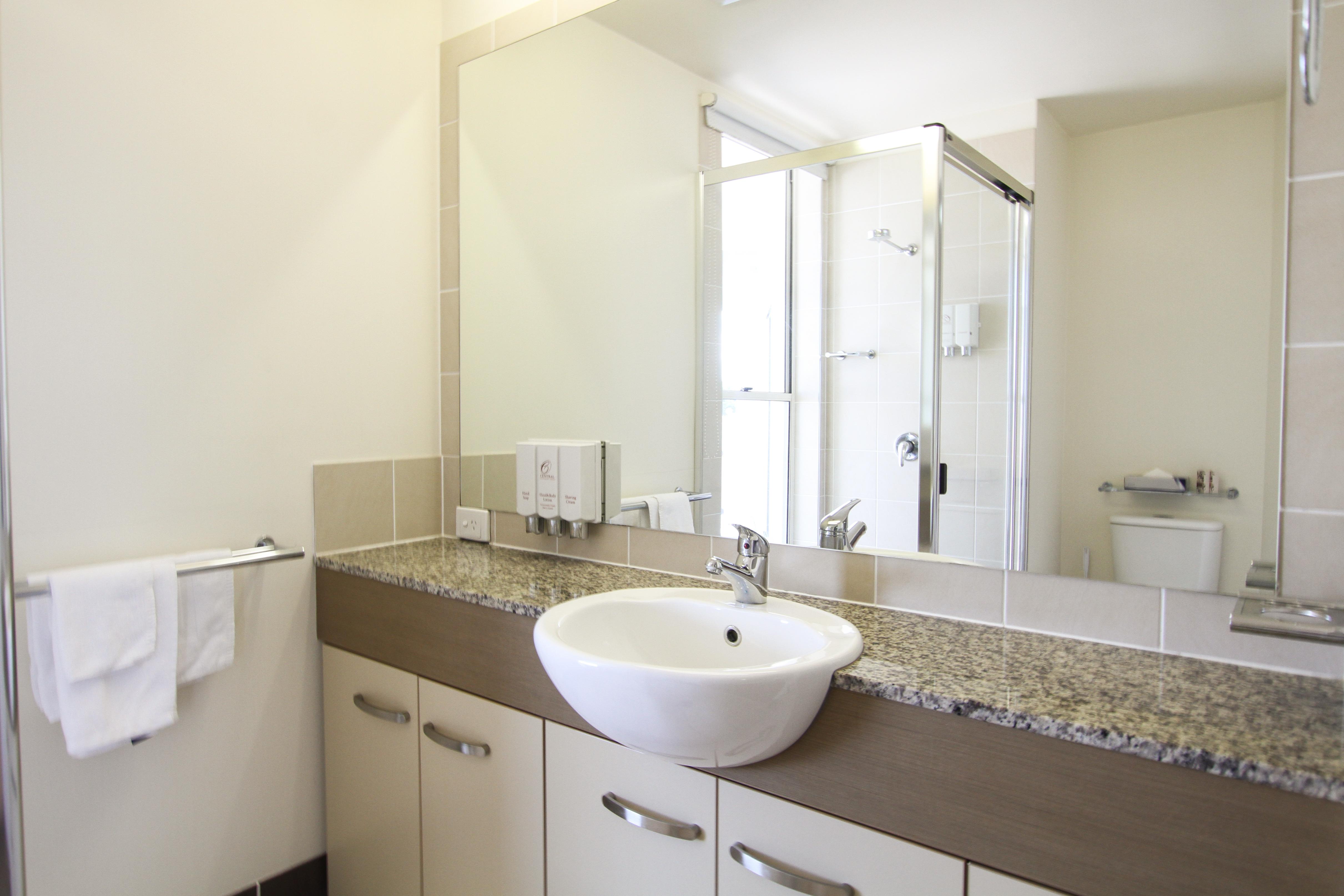 Caloundra Central Apartment Hotel Official Esterno foto