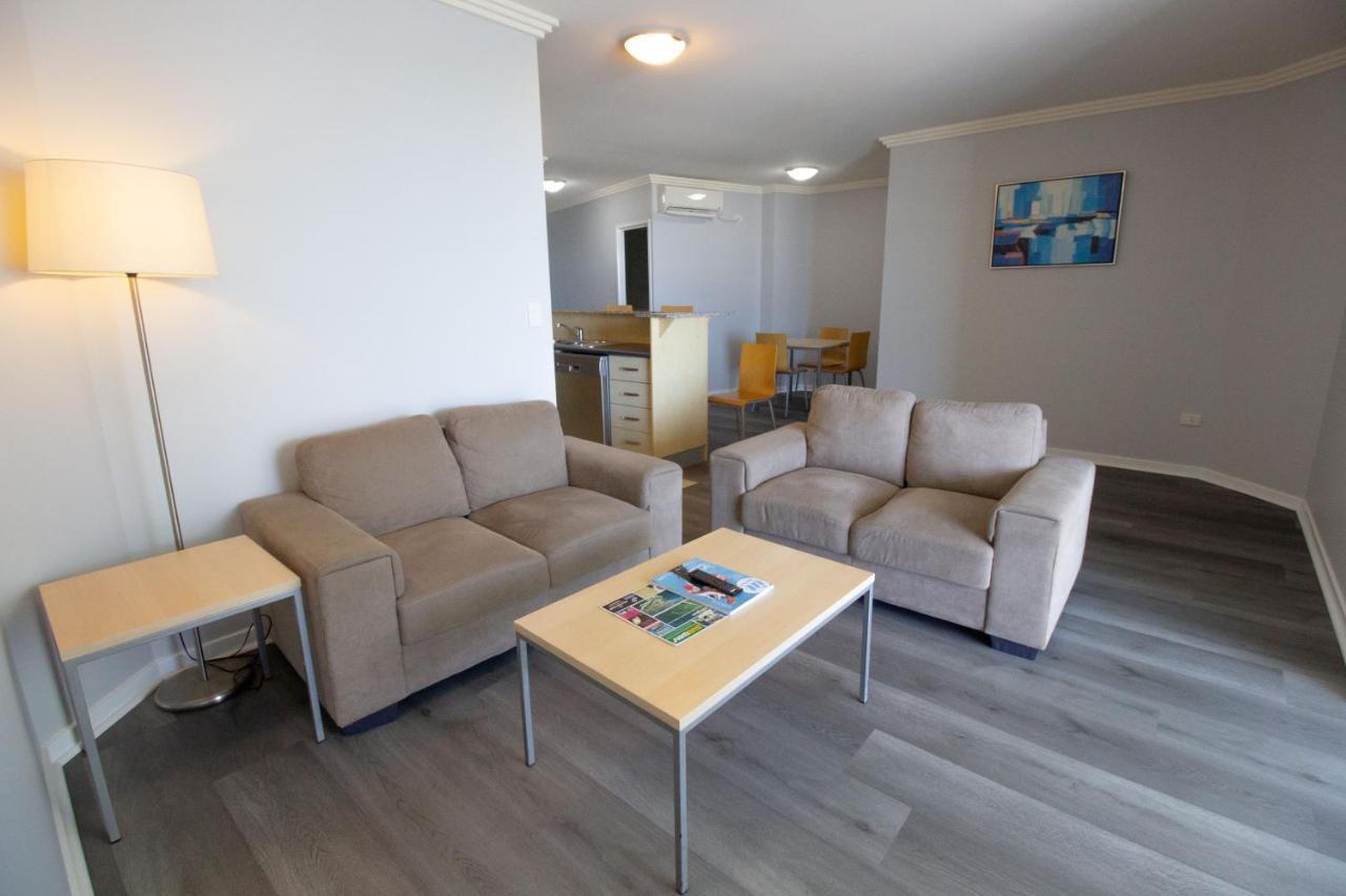 Caloundra Central Apartment Hotel Official Esterno foto